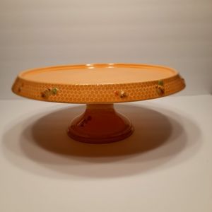 Williams Sonoma 12in Yellow cake stand w Honeybee Honeycomb pattern